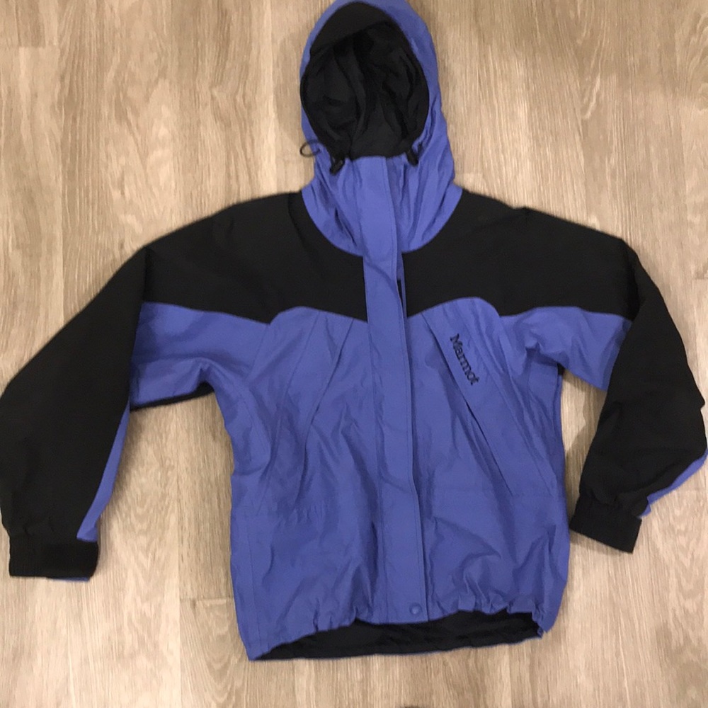 EUC!!  MARMOT Gortex Shell. Blue & Black. Small